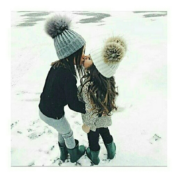 2pc mother and daughter pom pom beanie - Picture 3 of 4